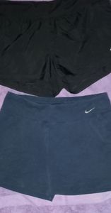 Nike/ work out shorts large